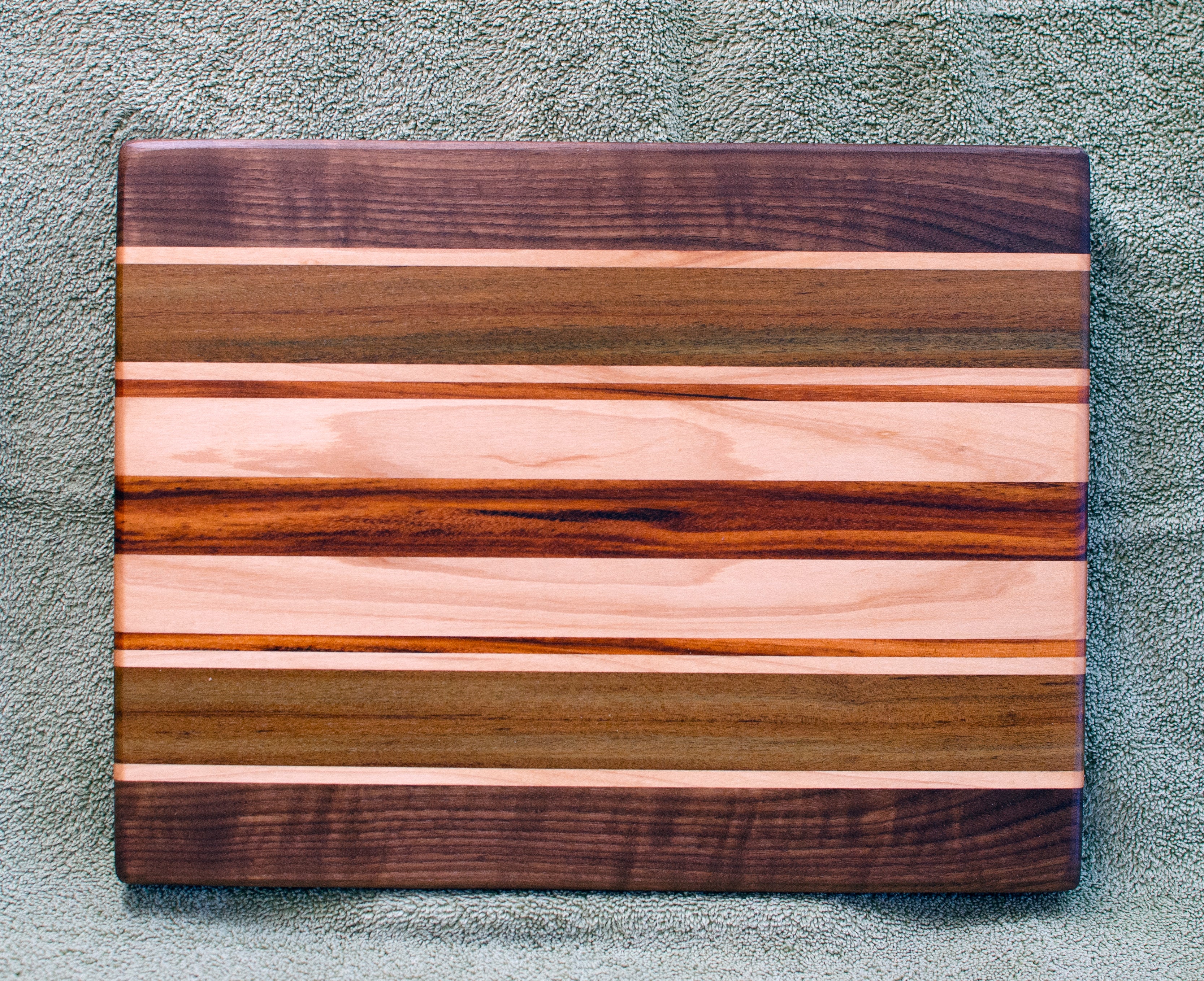 M&M　ブレンディングボード Mango Wood Cutting Board - Brown - Home All | H&M US