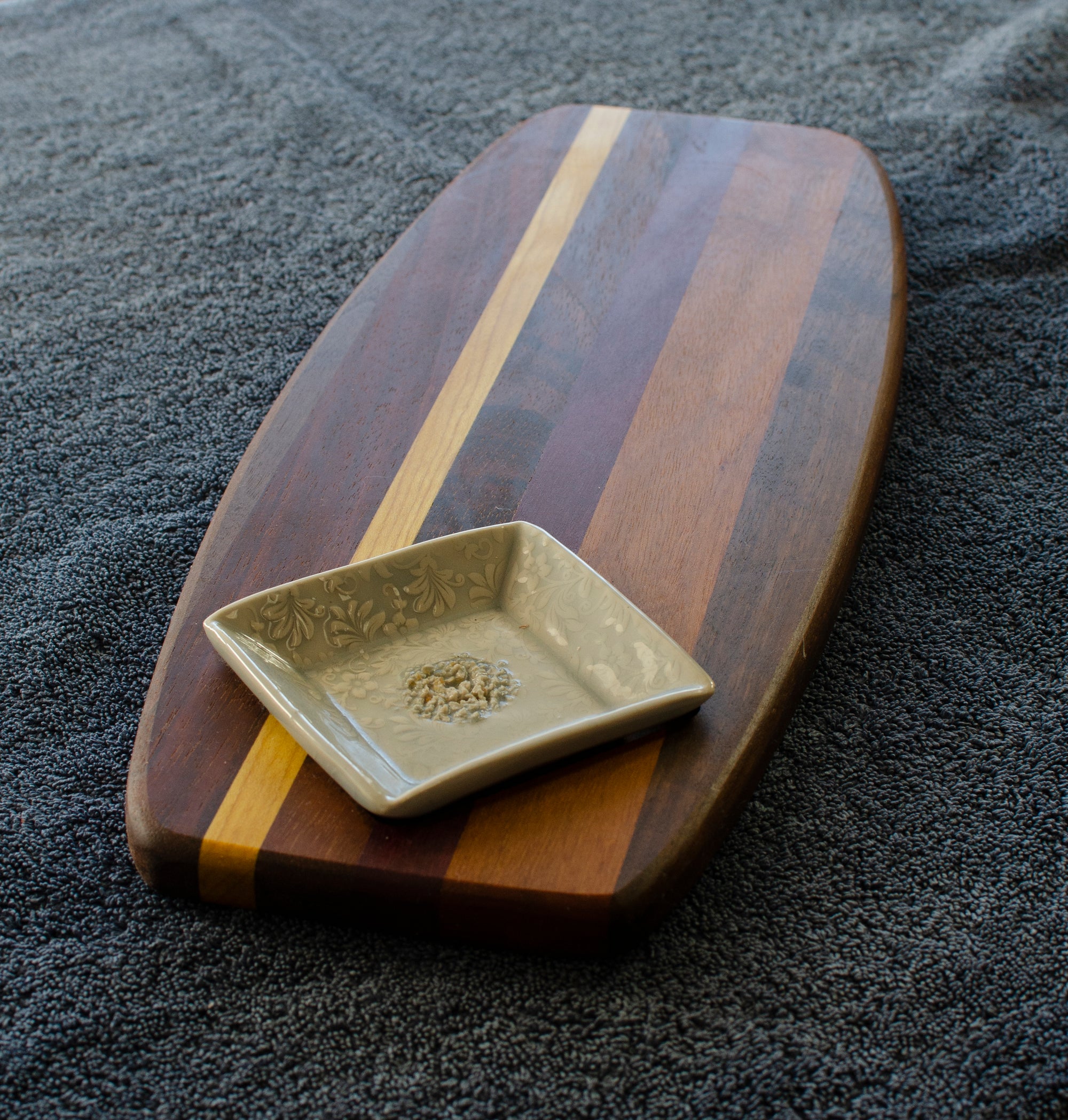 Garlic Dipping Board